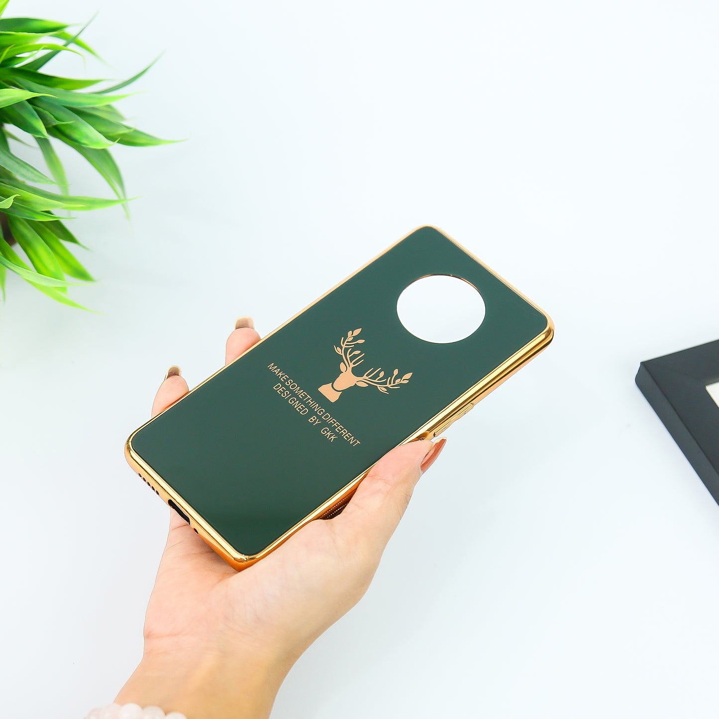 OnePlus 7T Electroplating Reindeer Pattern Glass Case